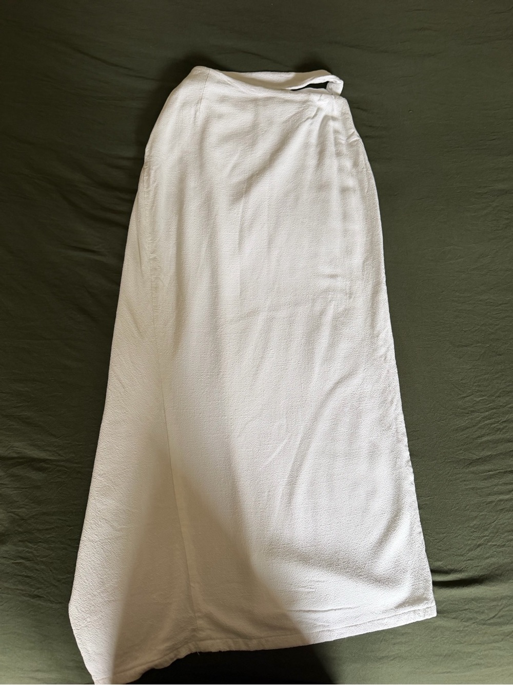 JLUXLABEL White Two-Piece Linen Set - Picture 4 of 7
